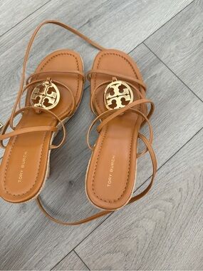 Tory Burch Tan Leather Strappy Sandals with Gold Logo Medallion